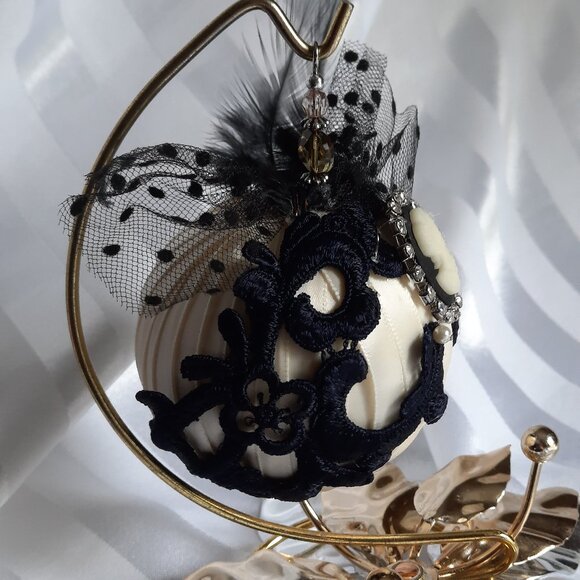 Handmade Christmas ornament - black and white Victorian style # 646 - Picture 2 of 4